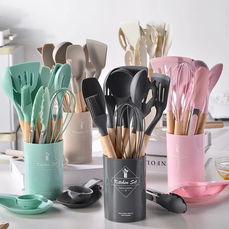 Conjunto com 12 peças de Utensílios de Cozinha em Silicone